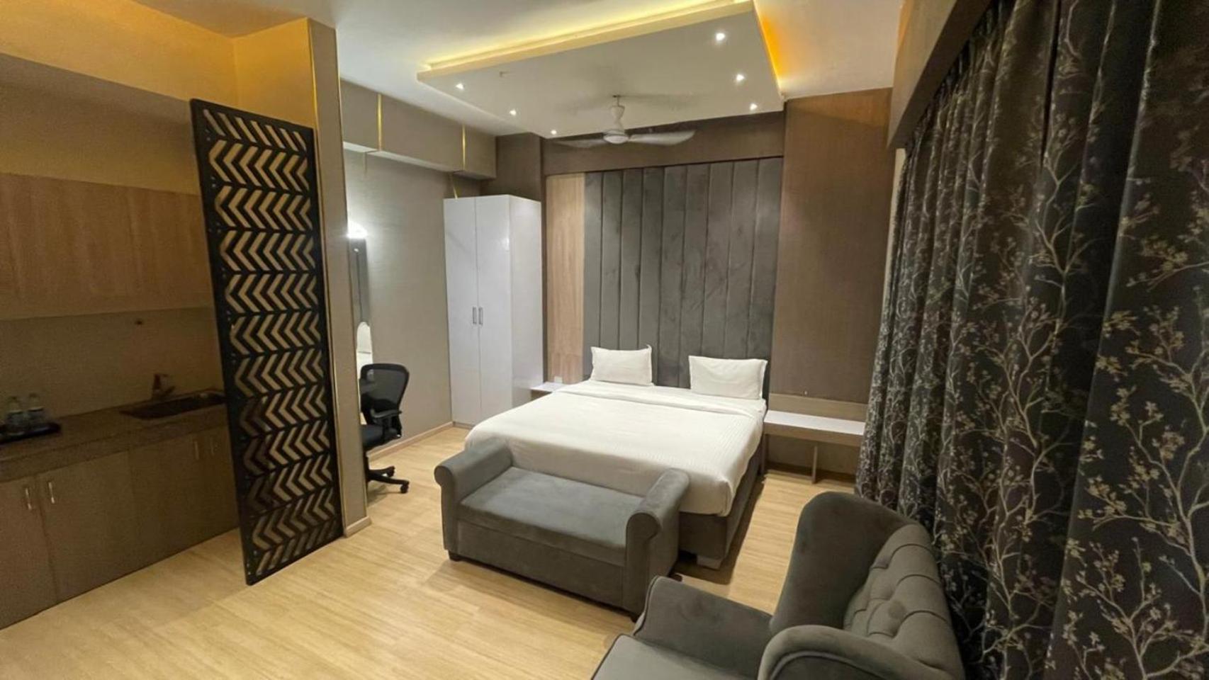 The Grace Residency - Gomtinagar, Lucknow Aparthotel Buitenkant foto