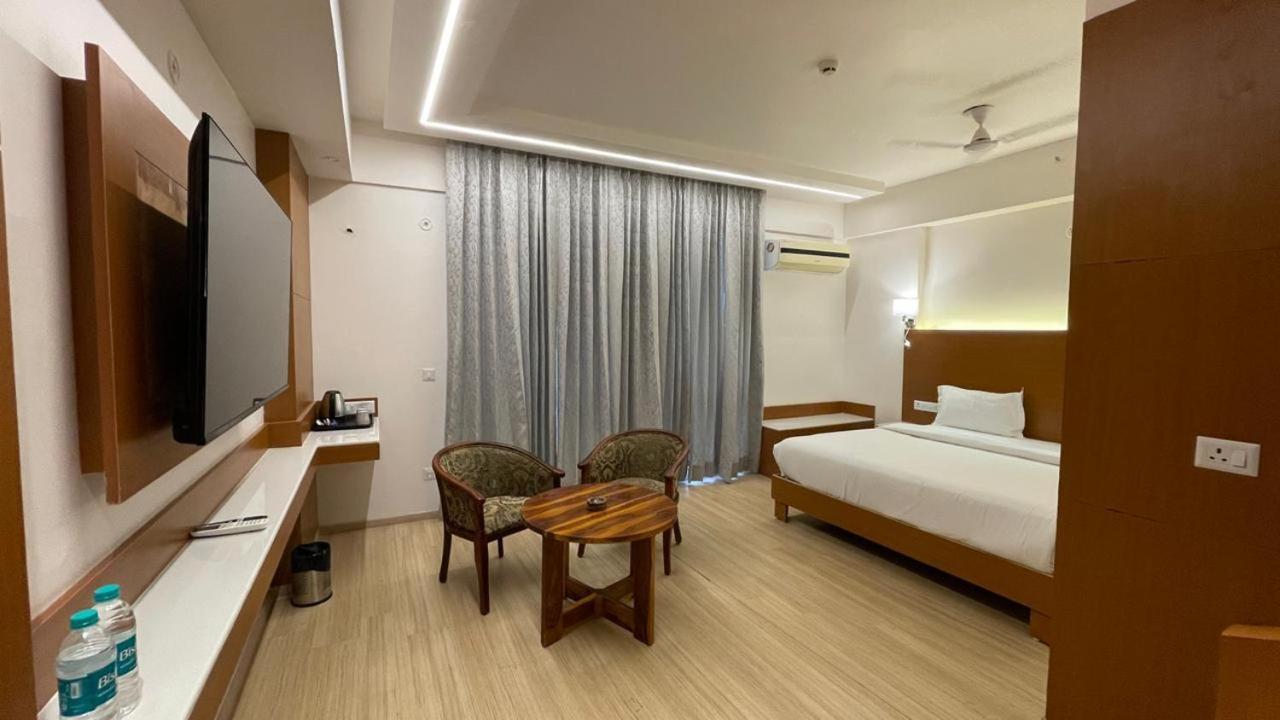 The Grace Residency - Gomtinagar, Lucknow Aparthotel Buitenkant foto