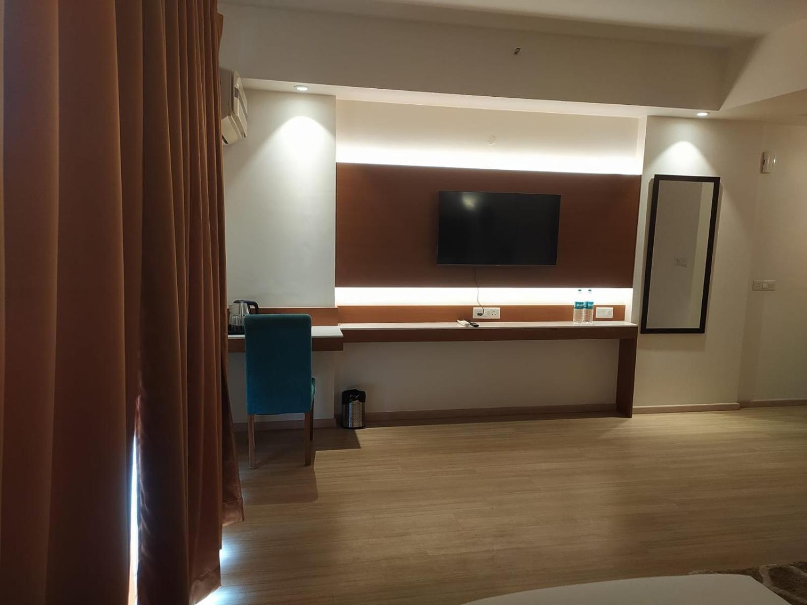 The Grace Residency - Gomtinagar, Lucknow Aparthotel Buitenkant foto